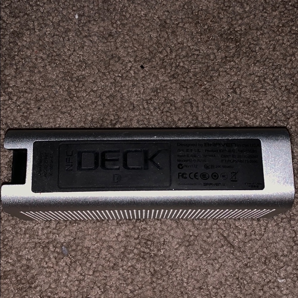 Braven Bluetooth speaker silver